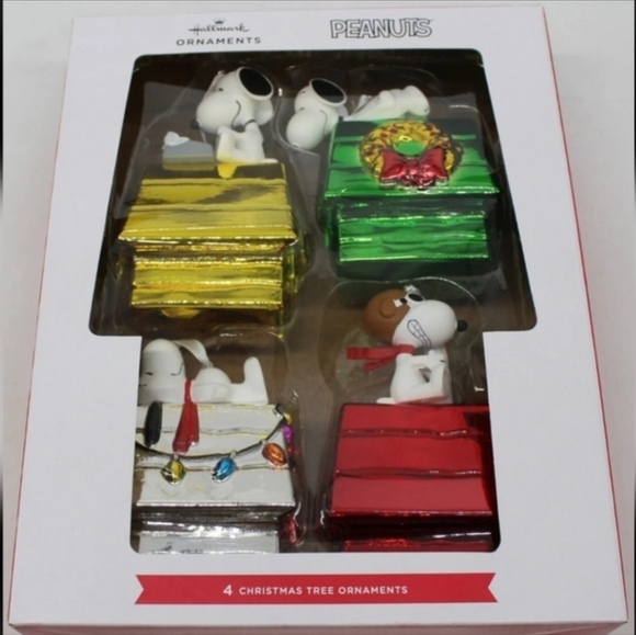 Hallmark Other - Hallmark Set of 4 Christmas Glass Ornaments Peanuts Snoopy Doghouse 5"